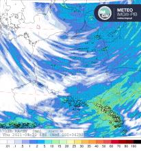 Suma opadów za 12 godzin w czwartek 22.04.2021 r. wg modelu Alaro 4k – widoczne opady przelotne, także deszczu ze śniegiem, w strefie frontu i za nim | meteo.imgw.pl