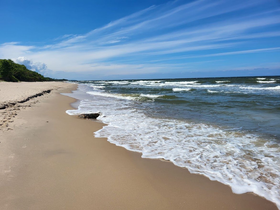 Morze Bałtyckie i plaża w Gąskach, czerwiec 2024 r. Fot. Maciej Maciejewski | IMGW-PIB