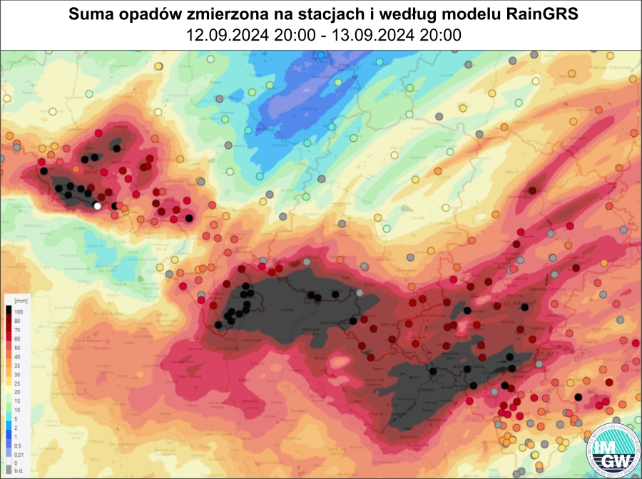 Suma opadów zmierzona na stacjach wraz z nałożonym rozkładem przestrzennym opadów według modelu RainGRS dla obszaru południowo zachodniej Polski za okres 24 h (13.09.2024 18:00 UTC – 14.09.2024 18:00 UTC).