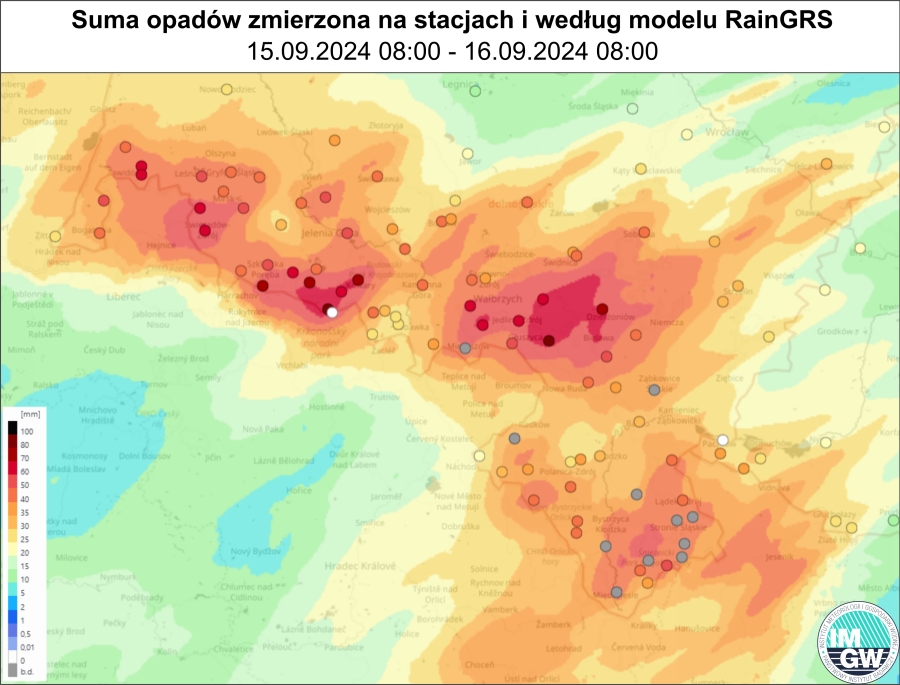 Suma opadów zmierzona na stacjach wraz z nałożonym rozkładem przestrzennym opadów według modelu RainGRS dla obszaru południowo zachodniej Polski za okres 24 h (15.09.2024 06:00 UTC – 16.09.2024 06:00 UTC).