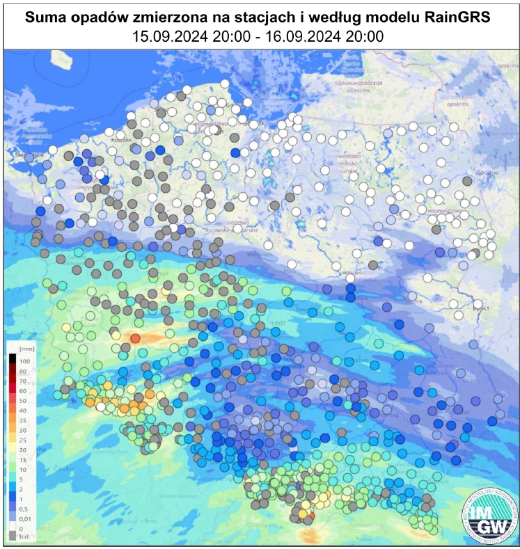 Suma opadów zmierzona na stacjach wraz z nałożonym rozkładem przestrzennym opadów według modelu RainGRS za okres 24 h (15.09.2024 18:00 UTC – 16.09.2024 18:00 UTC).