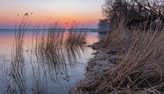 Zachód słońca nad jeziorem Niegocin, fot. Mateusz Zamajtys | IMGW-PIB