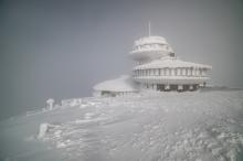 Wysokogórskie Obserwatorium Meteorologiczne na Śnieżce 9.02.2021 r. Fot. Piotr Krzaczkowski | IMGW-PIB