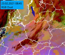 Zdjęcie satelitarne w kompozycji wykrywającej pyły w atmosferze, wykonane o godzinie 9.45 czasu lokalnego (EUMETSAT, wizualizacja IMGW-PIB).
