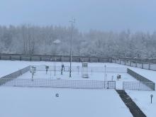 Śnieżne warunki na stacji hydrologiczno-meteorologicznej Wieluń, 27.11.2021 r. | Fot. Marta Krupowicz, IMGW-PIB