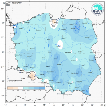 Przestrzenny rozkład anomalii sumy opadów w stosunku do normy (tj. średniej miesięcznej wartości wieloletniej elementu w okresie 1991-2020).