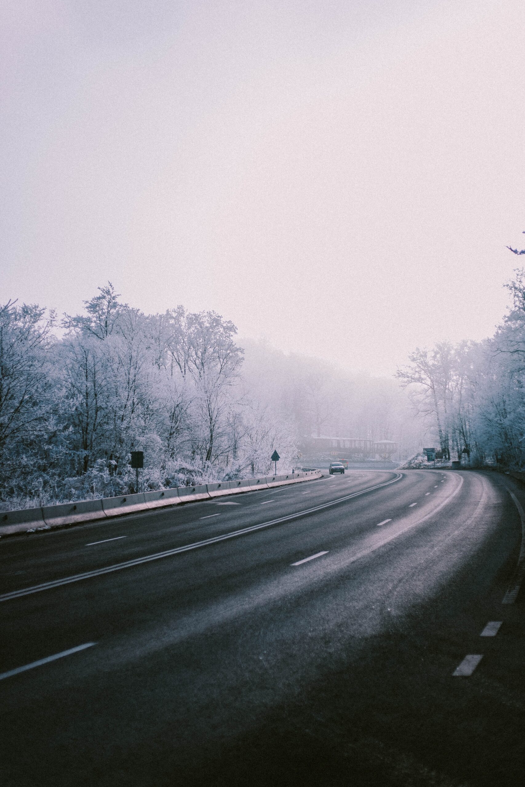 Intensywne opady śniegu, gołoledź, opady marznące, zawieje i zamiecie śnieżne – komunikat pogodowy g.05:45