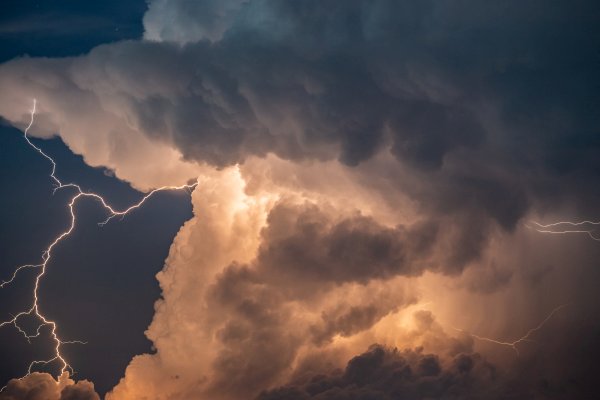 Burza-Alert 1.0 – nowy serwis prognoz i monitoringu burz na terenie Polski od IMGW-PIB