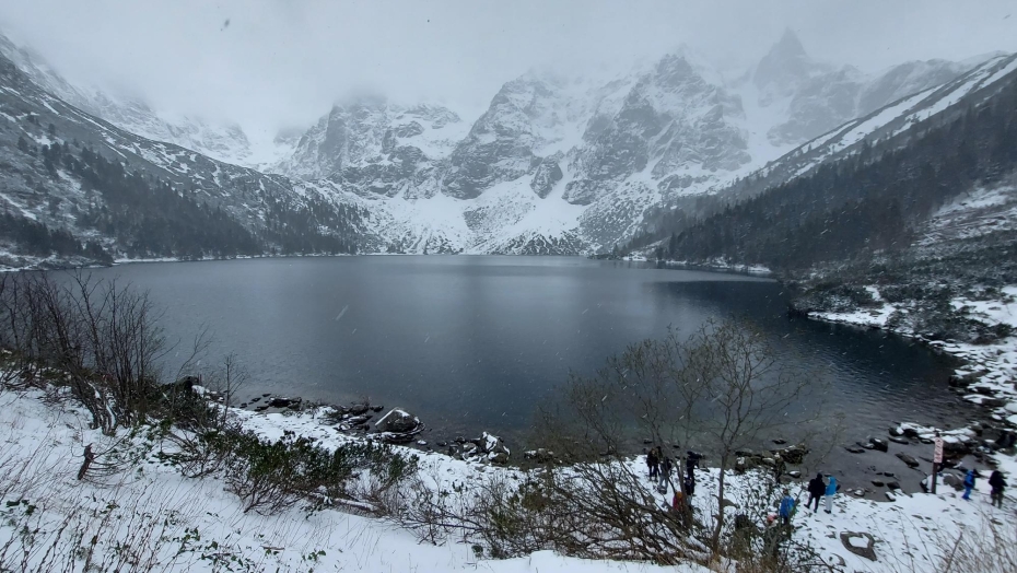 Morskie Oko, 20.04.2024 r. Fot. Wojciech Grzegorczyk | IMGW-PIB