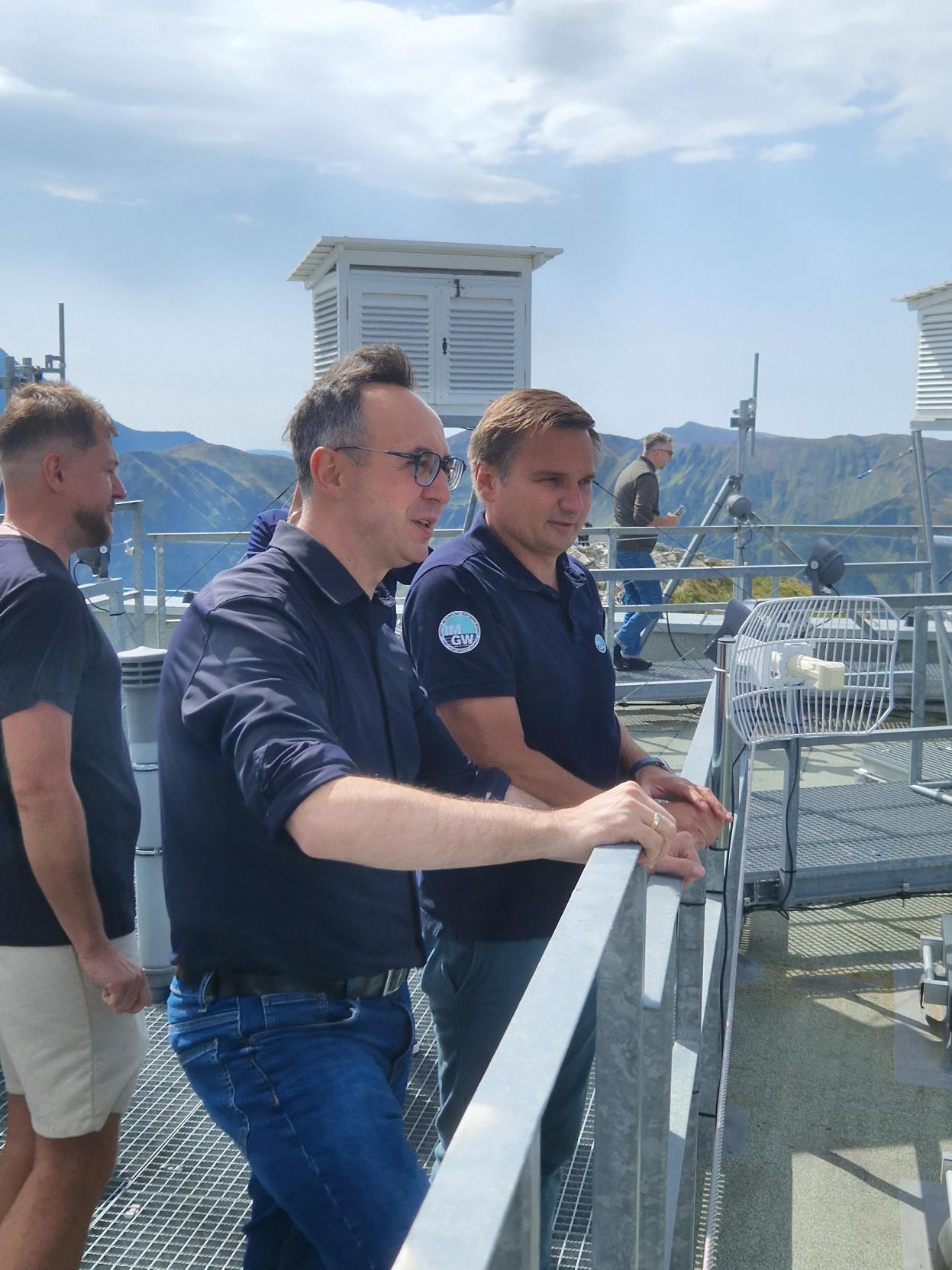 Pierwsza w historii wizyta Ministra Infrastruktury w Stacji Hydrologiczno-Meteorologicznej w Zakopanem oraz w Wysokogórskim Obserwatorium Meteorologicznym na Kasprowym Wierchu!
