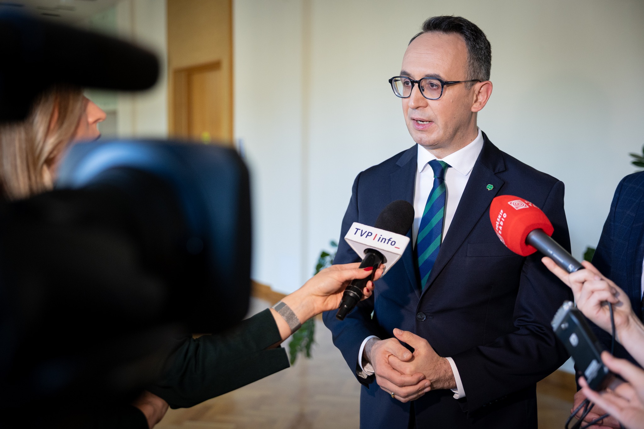 Minister Dariusz Klimczak spotkał się z przedstawicielami Związku Regionalnych Portów Lotniczych podczas wizyty w IMGW-PIB
