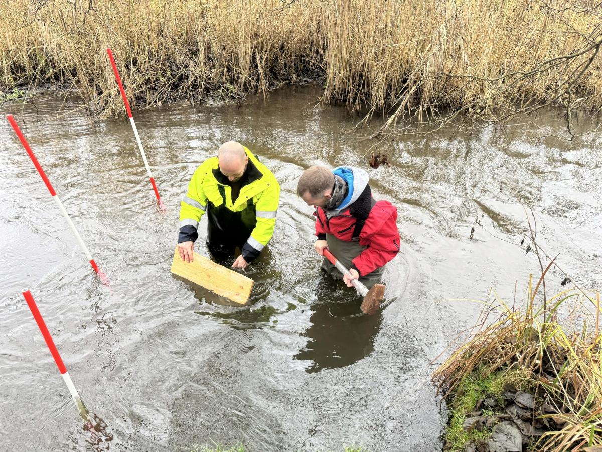 Zakończenie montażu Batometru BS2 na rzece Inie