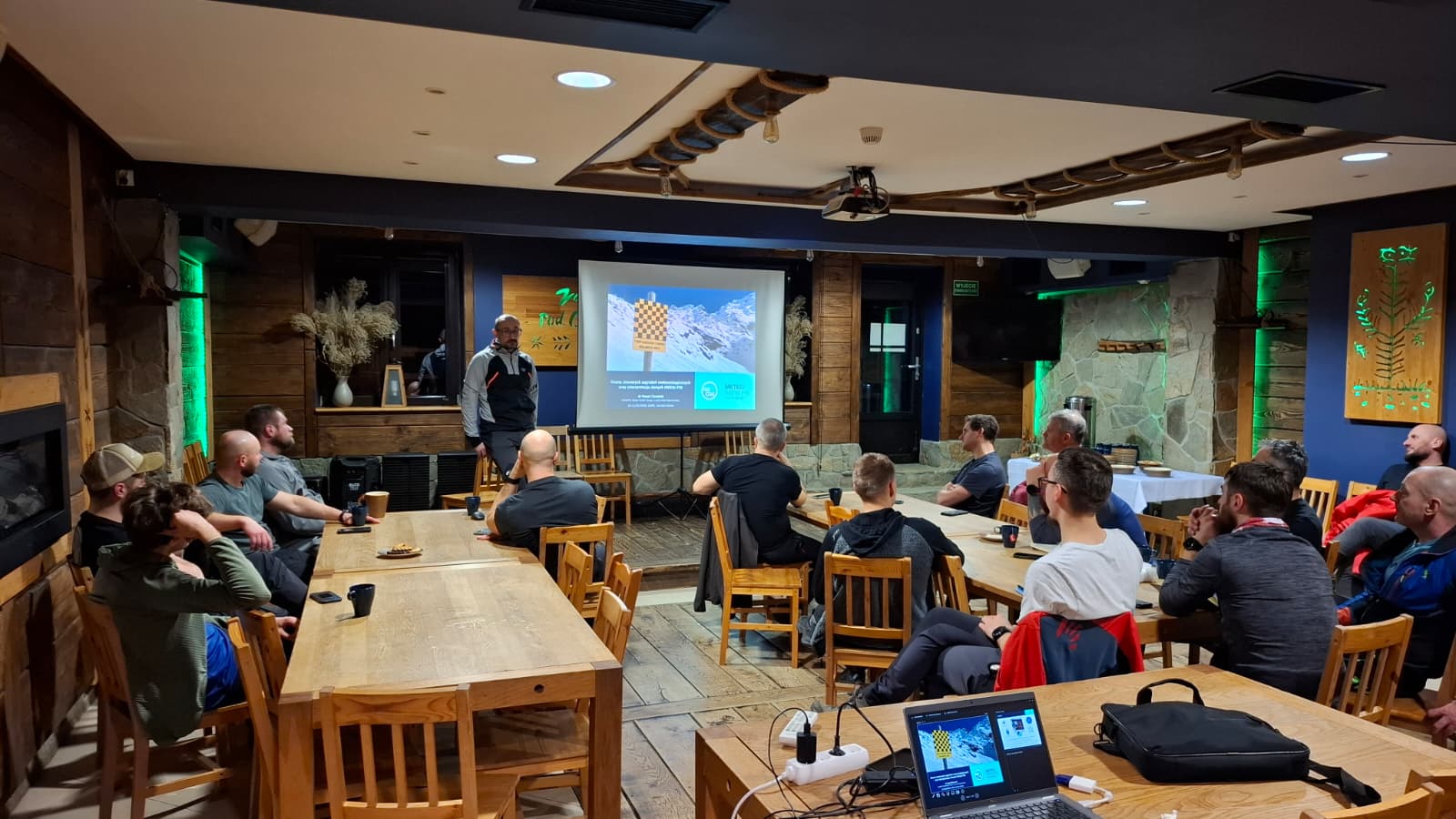 IMGW-PIB szkoli ratowników górskich w Bieszczadach